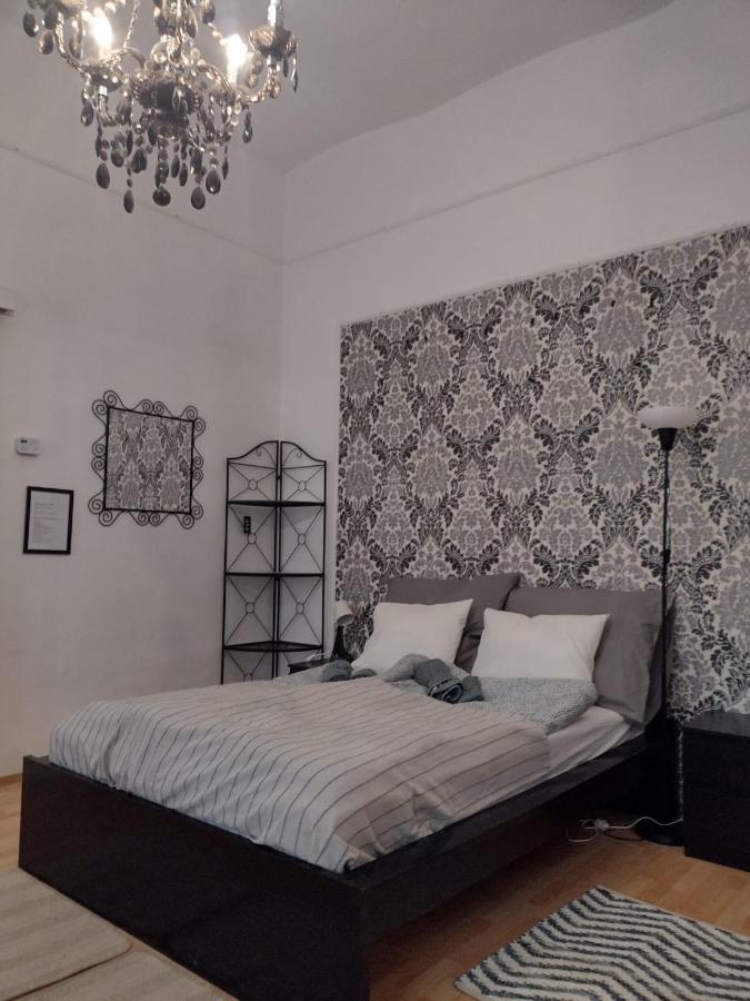 Tiborlak Appartement Boedapest Buitenkant foto